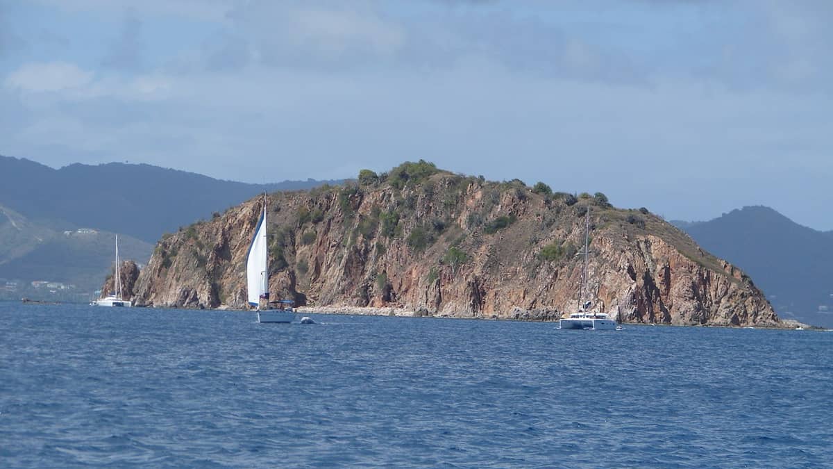 island coastline sailboats ocean
