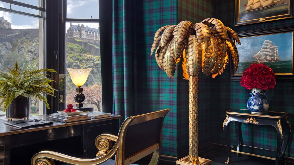 100 Princes Street, Scotland — 100 Princes Street - The Archibald Signature Suite with floor-to-ceiling views of Edinburgh Castle