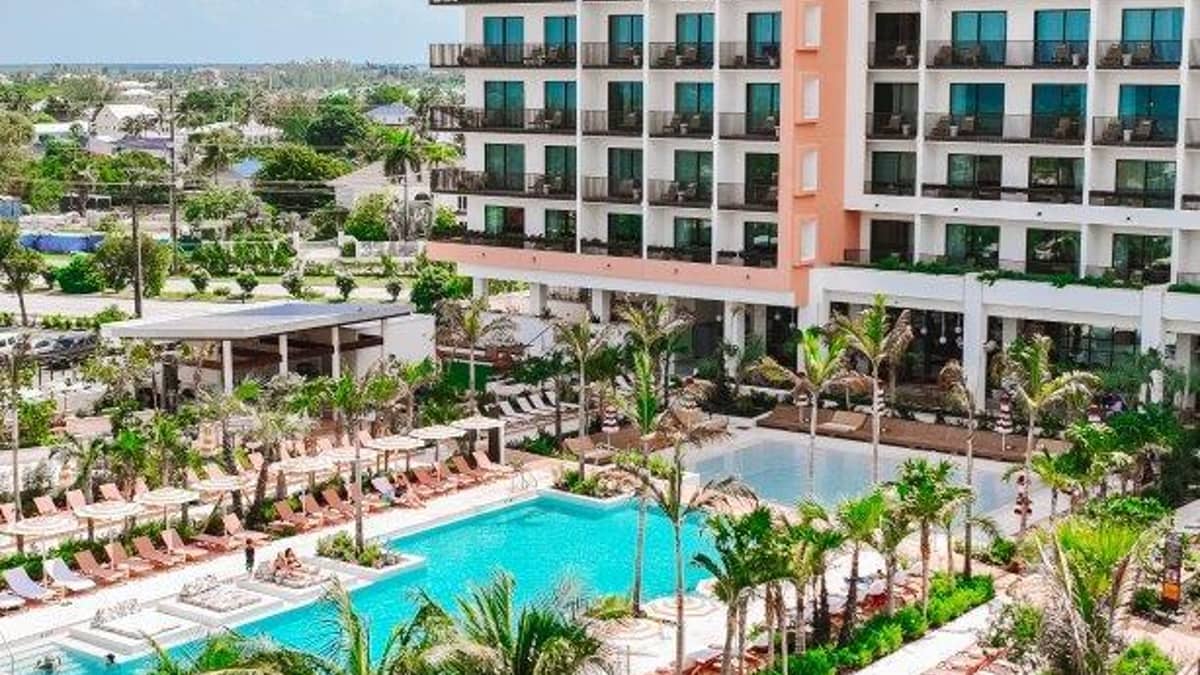 Hotel Indigo Grand Cayman, Cayman Islands — Hotel Indigo Grand Cayman