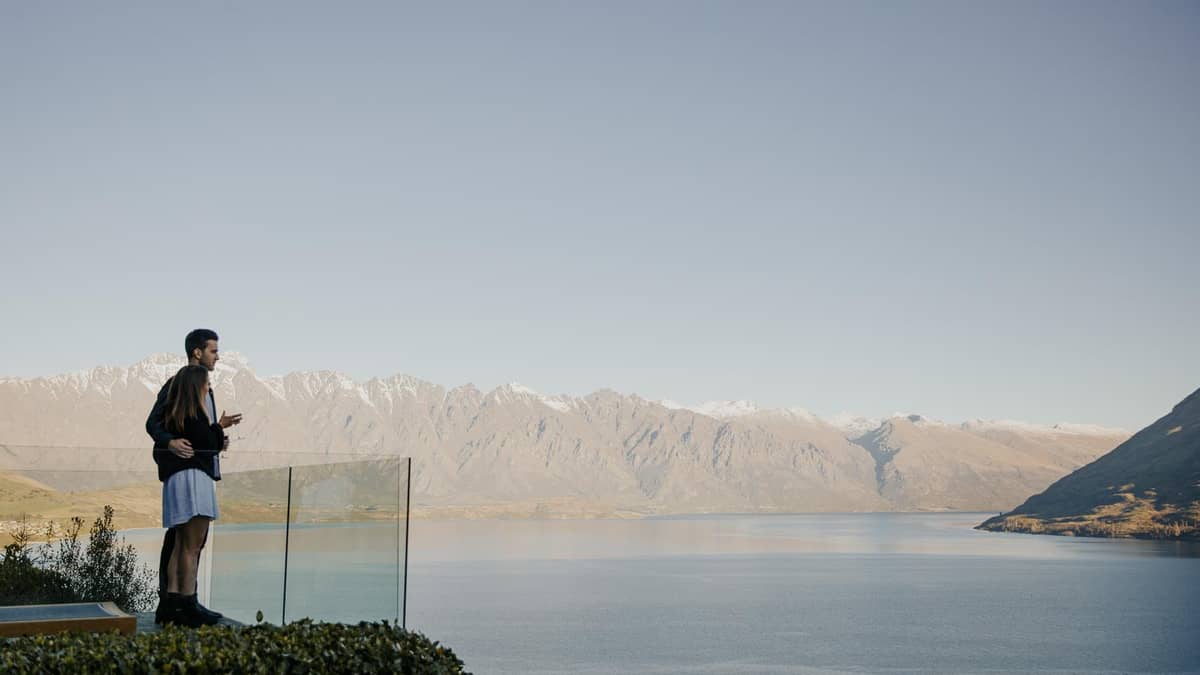 Azur Lodge, New Zealand — Azur Lodge - Perfect Evening on the deck