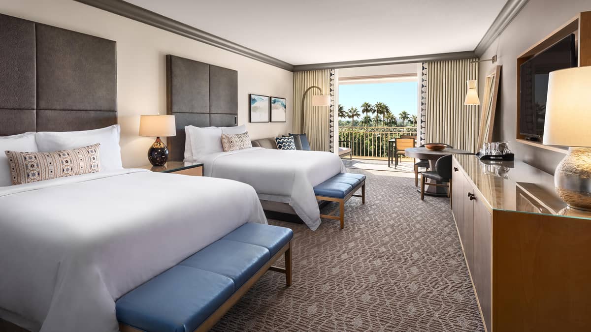 The Phoenician, a Luxury Collection Resort, Scottsdale, United States — The Phoenician, a Luxury Collection Resort, Scottsdale - Grand Deluxe guestroom - Two double beds
