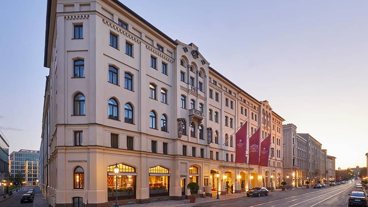 Hotel Vier Jahreszeiten Kempinski Munich, Germany — Hotel Vier Jahreszeiten Kempinski Munich - Hotel Vier Jahreszeiten Kempinski Munich