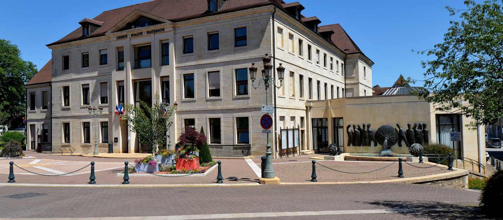 town hall plaza sculpture