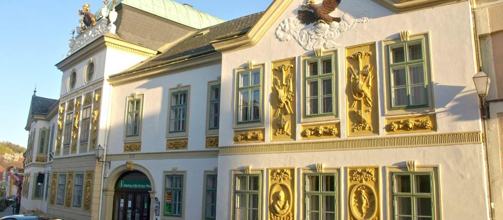 Melk Cruise Port: Shore Excursions & Expert Guide