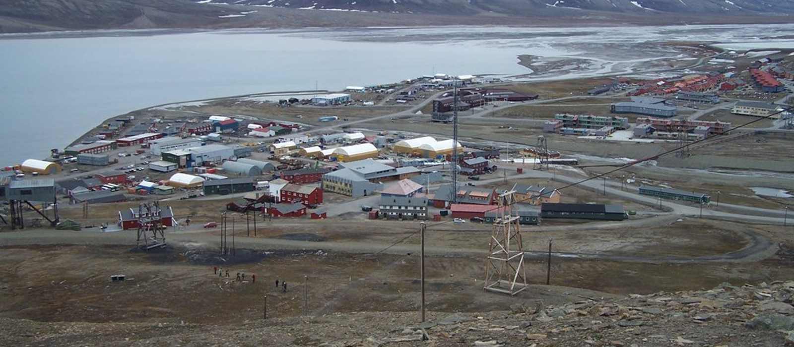 Longyearbyen Cruise Port: Shore Excursions & Expert Guide