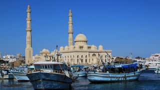 Hurghada Cruise Port: Shore Excursions & Expert Guide