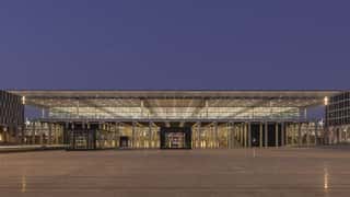 Berlin Cruise Port: Shore Excursions & Expert Guide