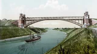 Kiel Canal Cruise Guide: Expert Tips for the World's Busiest Waterway