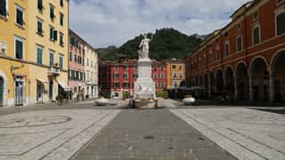 Carrara Cruise Port: Marble Quarries & Expert Guide