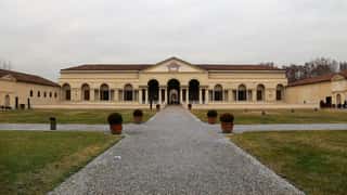 Mantua Cruise Port: Expert Shore Excursions & Historic Guide