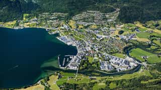 Nordfjordeid Cruise Port: Shore Excursions & Expert Guide