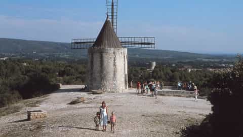 Arles Cruise Port: Expert Shore Excursions & Destination Guide