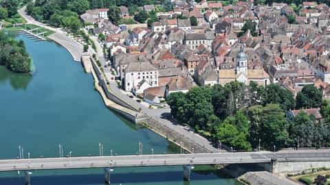 Seurre Cruise Port: Shore Excursions & Burgundy Expert Guide