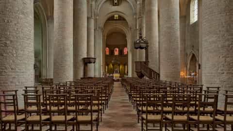 Tournus Cruise Port: Burgundy's Romanesque & Expert Guide