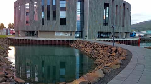 Akureyri Cruise Port: Shore Excursions & Expert Guide