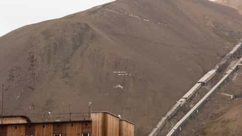 Pyramiden Cruise Port