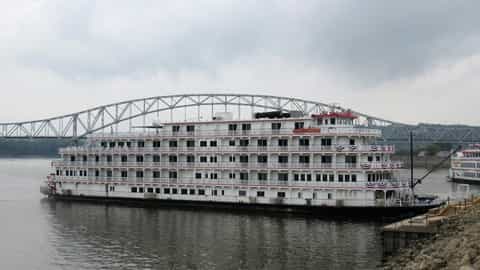 Dubuque Cruise Port
