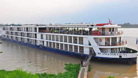AmaWaterways - 16 Days One-Way from Saigon to Hanoi