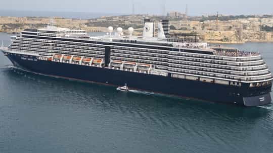 Holland America - 15 Days One-Way from Sydney to Auckland