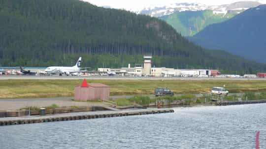 Lindblad Expeditions - 14 Days One-Way from Juneau to Seattle