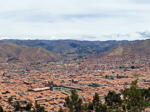 cityscape mountains overview