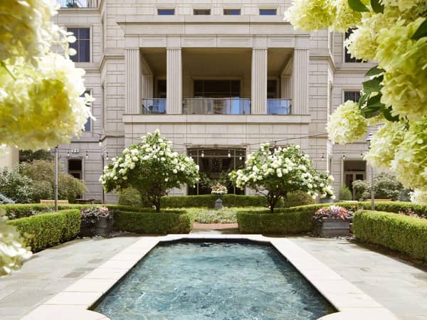 Waldorf Astoria Atlanta Buckhead, United States — Waldorf Astoria Atlanta Buckhead - Private Hotel Garden