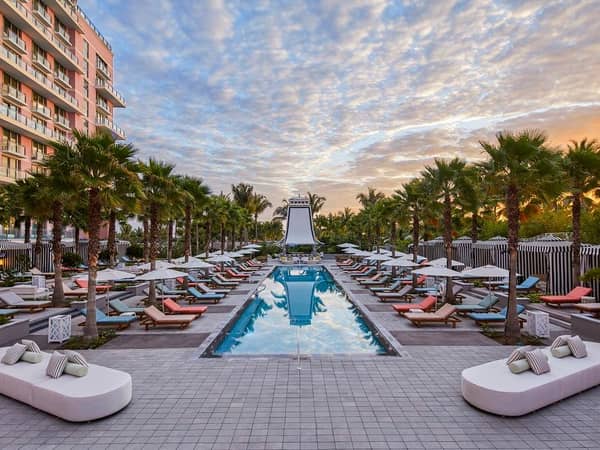 SLS Baha Mar, The Islands Of The Bahamas — SLS Baha Mar - Bungalow Pool