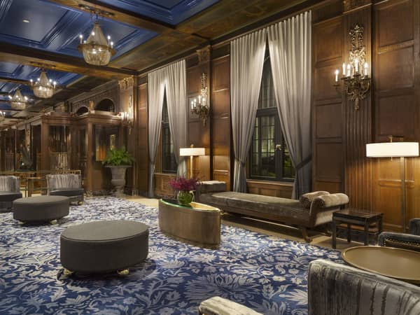 Fairmont Le Chateau Frontenac, Canada — Fairmont Le Chateau Frontenac - Lobby Seating