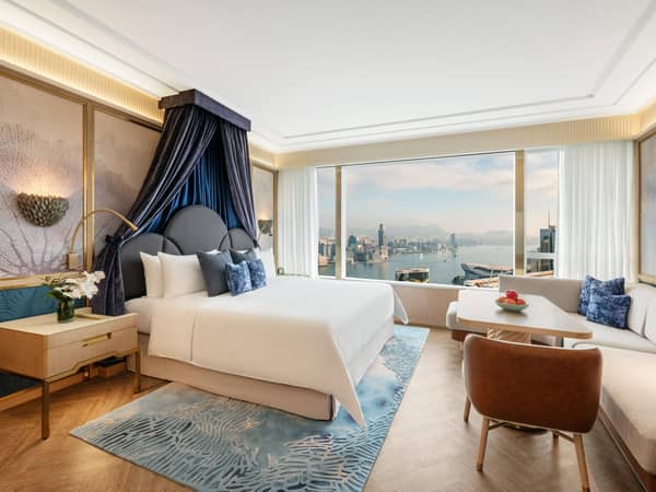 Island Shangri-La, Hong Kong, China — Island Shangri-La, Hong Kong - Themed Family Suite - Parents Room - Harbour Side