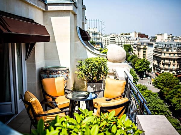 Prince de Galles, a Luxury Collection Hotel, France — Prince de Galles, a Luxury Collection Hotel - Signature Suite : Suite OR/SAPHIR