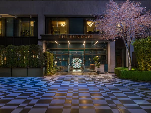 The Sun Rose, United States — The Sun Rose - Piazza - Private Oversized Motorcourt