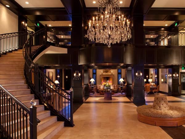 Waldorf Astoria Park City, United States — Waldorf Astoria Park City - Guests will be in awe at the baccarat crystal chandeliers, the 300 year old Italian fireplace and the 150 year old hand-carved wooden stags that all make up our intimate lobby setting.