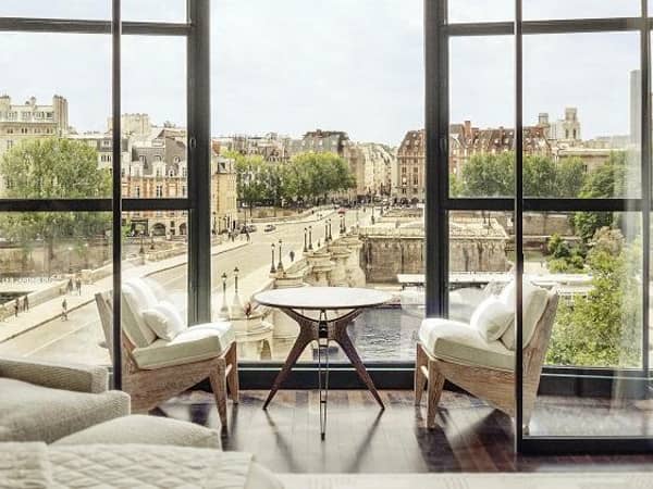 Cheval Blanc Paris, France — Cheval Blanc Paris - Seine Junior Suite