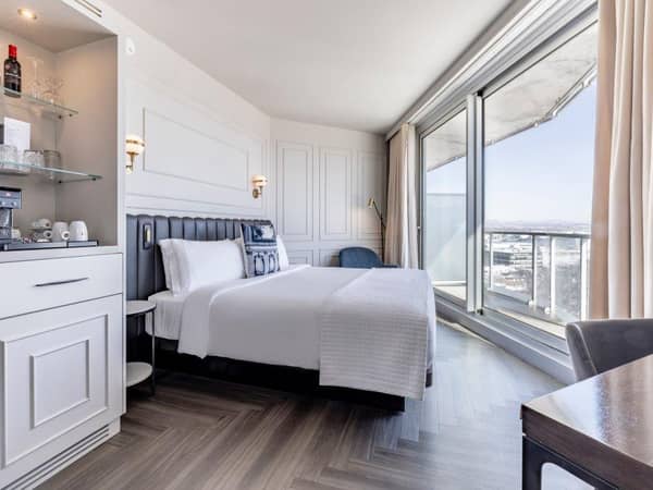 Le Capitole Hotel, Canada — Le Capitole Hotel