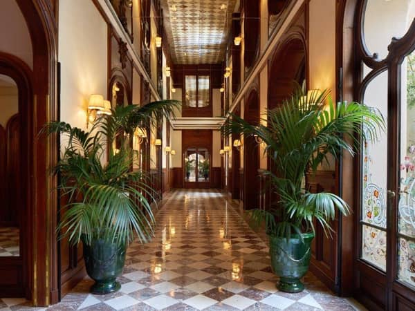 Hotel Regina Louvre, France — Hotel Regina Louvre