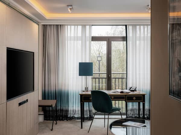 Athenaeum Hotel & Residences, England — Athenaeum Hotel & Residences - Green Park Suite
