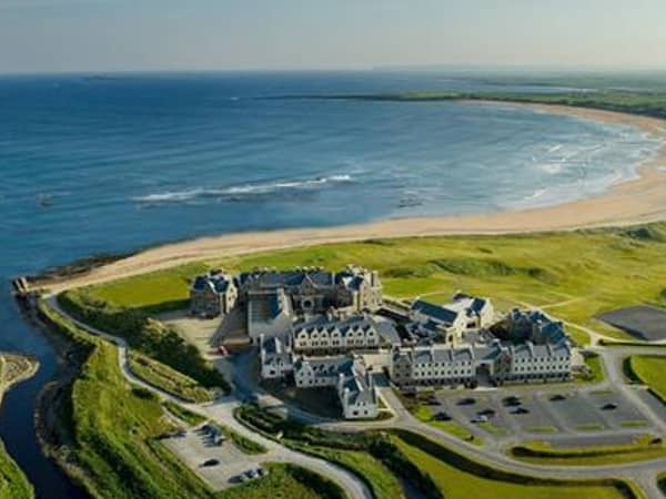 Trump International Golf Links & Hotel Doonbeg, Ireland — Trump International Golf Links & Hotel Doonbeg - Ariel View