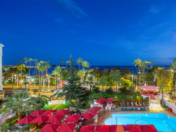 Hôtel Barrière Le Majestic Cannes, France — Hôtel Barrière Le Majestic Cannes