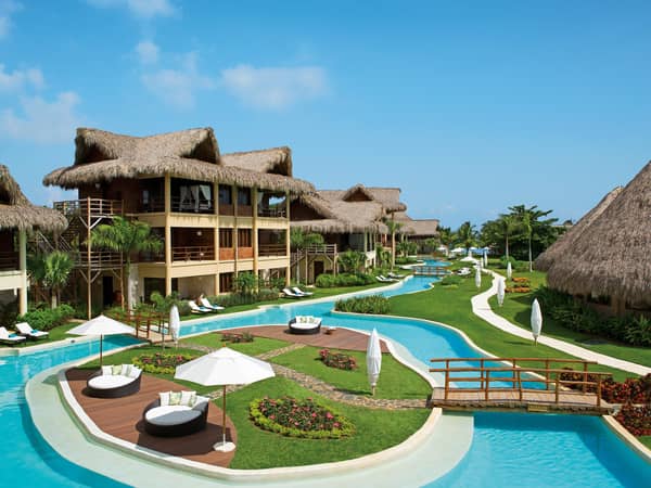 Zoetry Agua Punta Cana, Dominican Republic — Zoetry Agua Punta Cana - Panoramic of the pool