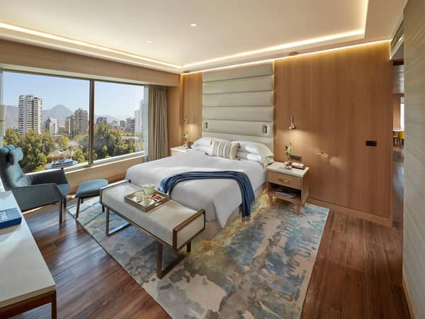 Mandarin Oriental, Santiago, Chile — Mandarin Oriental, Santiago - Suite Bedroom