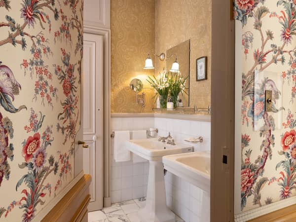 La Mirande, France — La Mirande - La Mirande - Bathroom