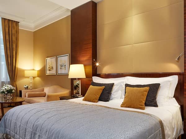 Corinthia Hotel Budapest, Hungary — Corinthia Hotel Budapest - Executive king room