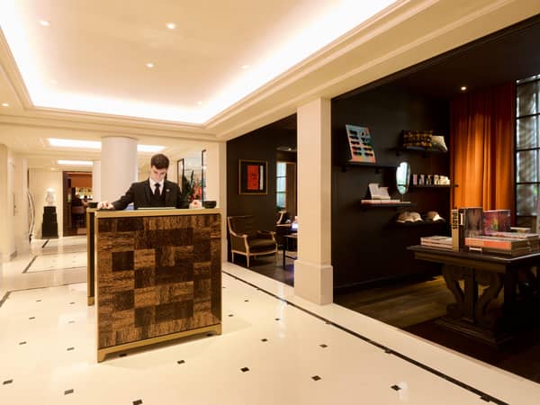 Grand Hotel du Palais Royal, France — Grand Hotel du Palais Royal - Conciergerie