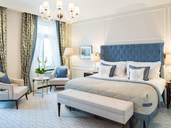 Fairmont Hotel Vier Jahreszeiten, Germany — Fairmont Hotel Vier Jahreszeiten - Deluxe Double Room