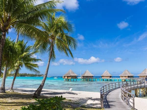 Hotel Kia Ora Resort & Spa, French Polynesia — Hotel Kia Ora Resort & Spa - Overwater Bungalows