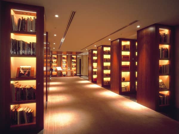 Park Hyatt Tokyo, Japan — Park Hyatt Tokyo - Library