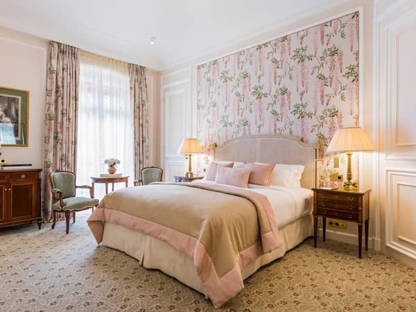 Hotel San Regis Paris, France — Hotel San Regis Paris - Deluxe room