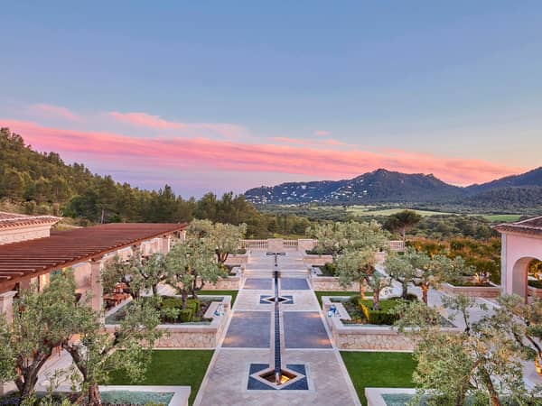 Cap Vermell Grand Hotel, Spain — Cap Vermell Grand Hotel - Garden
