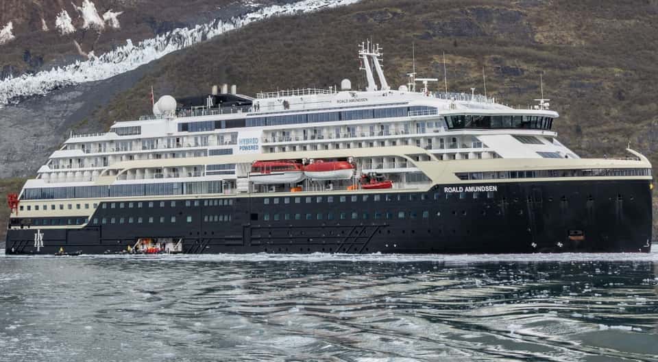 MS Roald Amundsen
