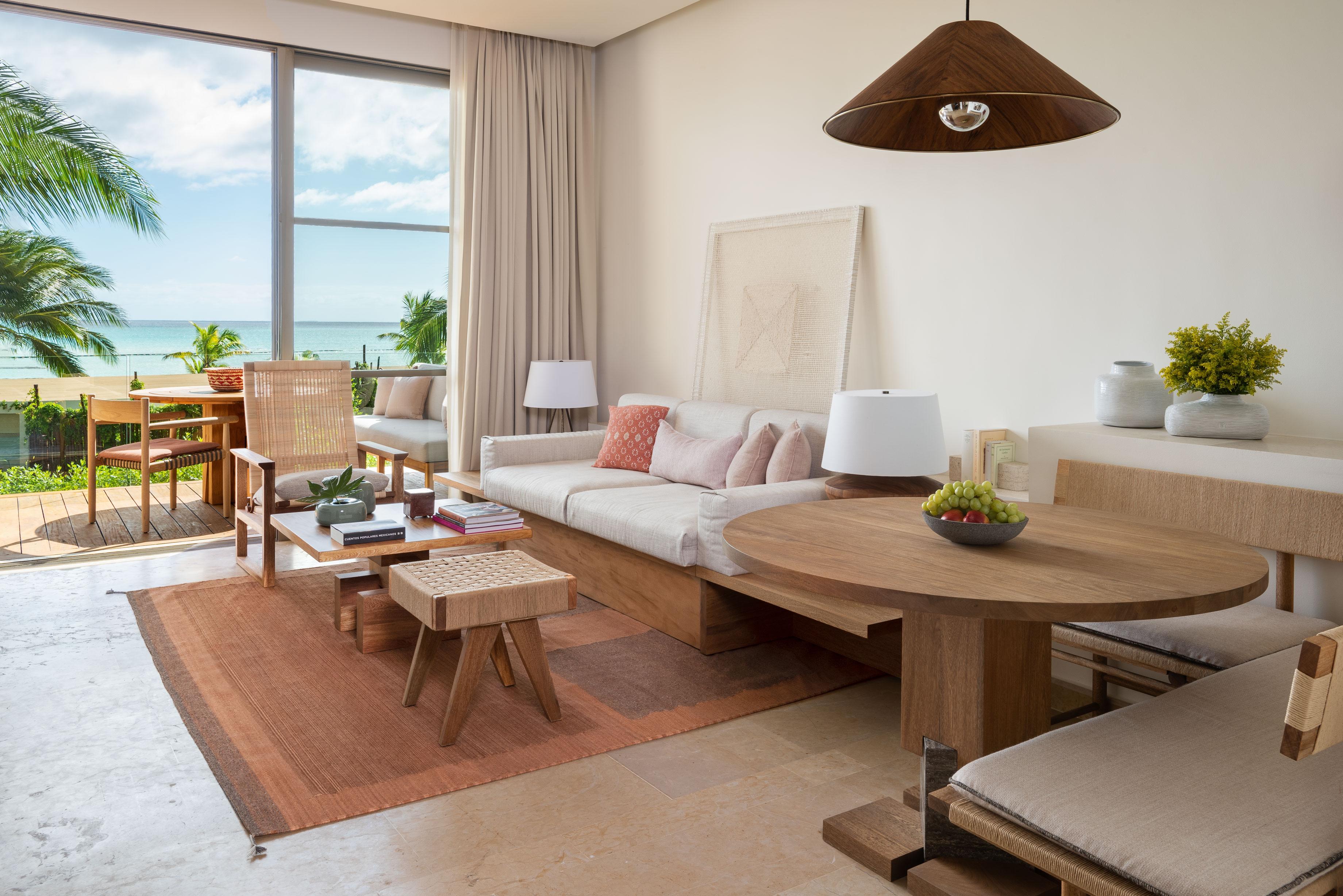 Rooftop Oceanview Suite